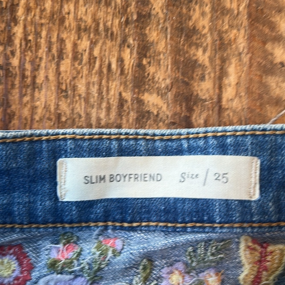 Anthropologie Pilcro and the Letterpress embroidered shorts - Picture 3 of 5